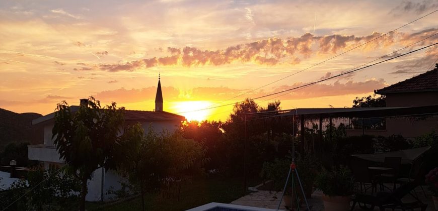 Kuća sa bazenom